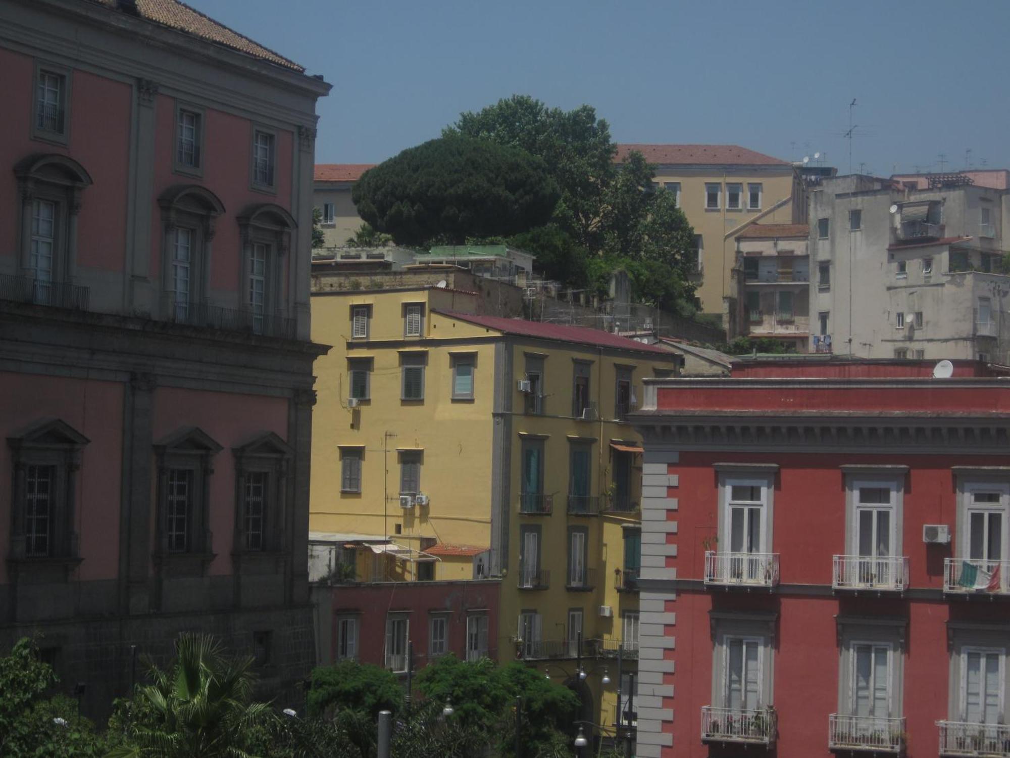 Al 68 Di Piazza Cavour Panzió Nápoly Kültér fotó